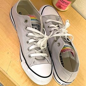 Brand new worn once size 11 womens converse